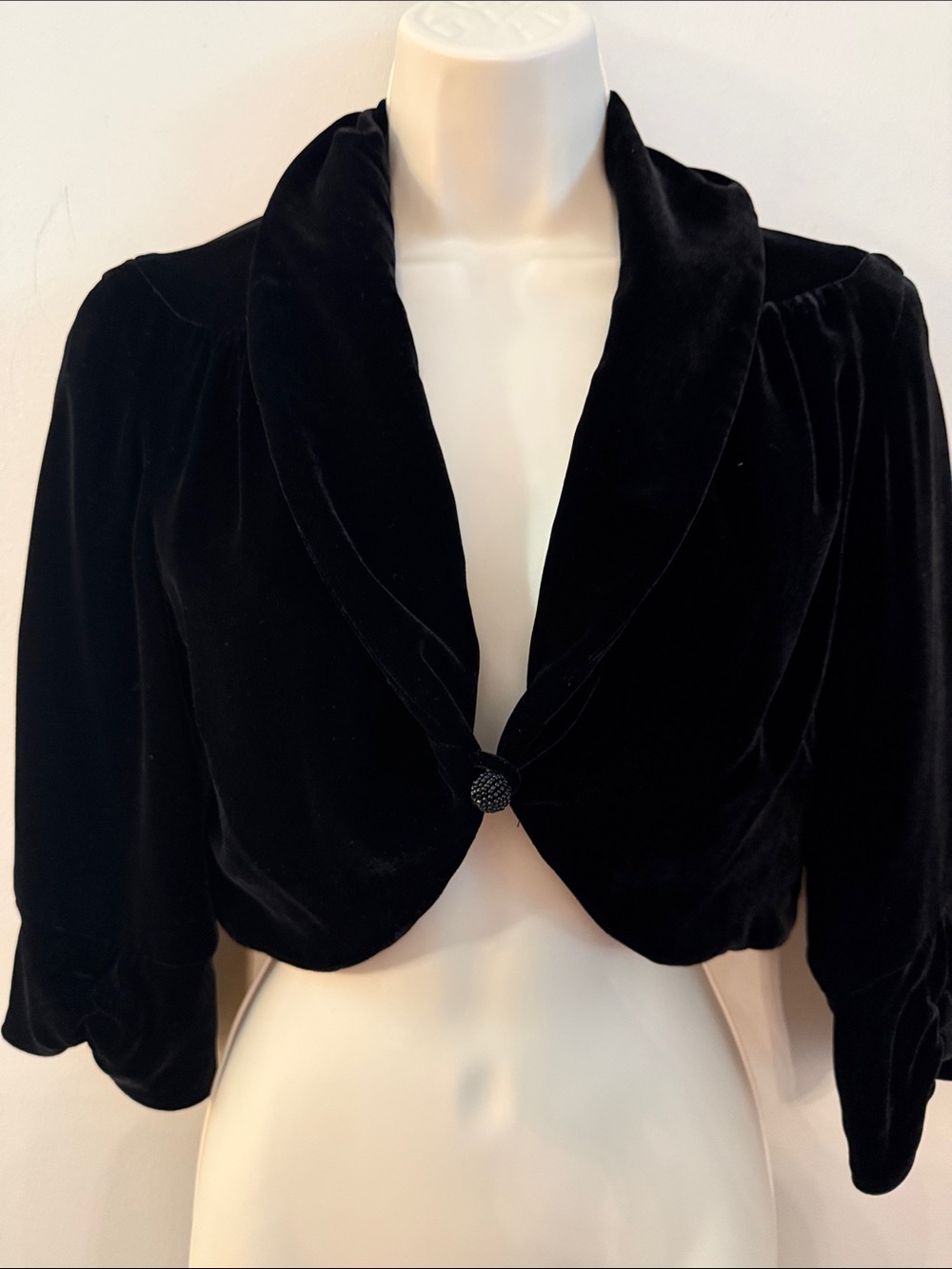Nine West Black Velvet Cropped Jacket Collar Bolero Size Small Classic Evening